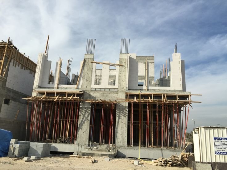 بناء منزل من العظم إلى التشطيب في تبوك